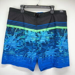 Roundtree & Yorke size 3XB Big Man Men’s Blue Black Green Striped Swimwear